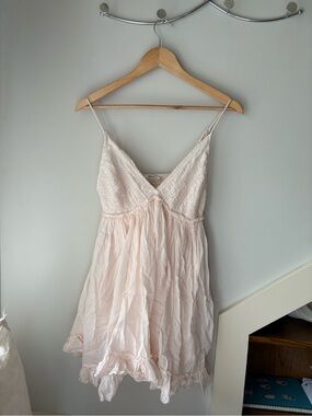 Kimchi Blue Pale Pink Mini dress